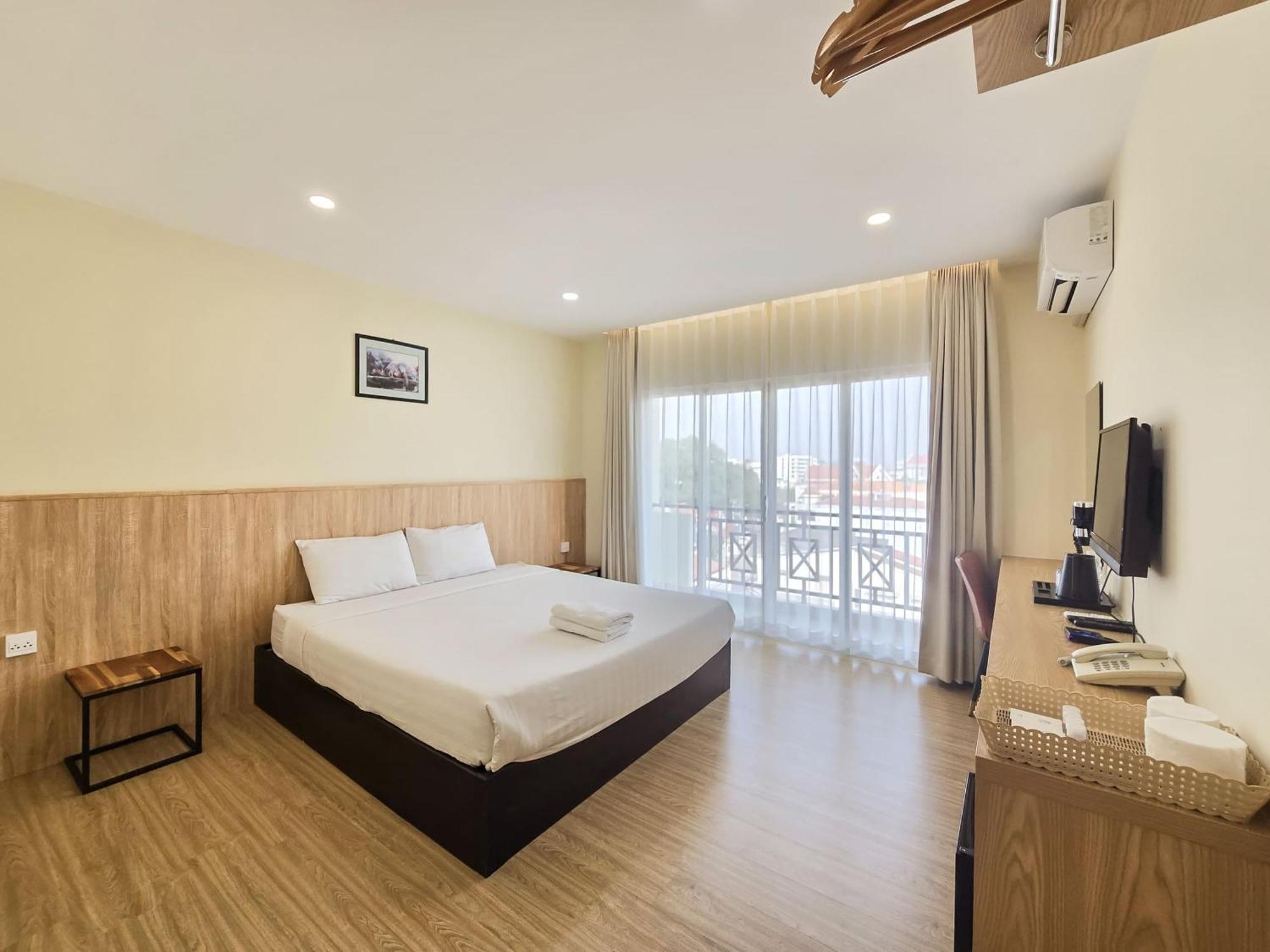Douangchan Plaza Hotel Vientiane Exteriör bild