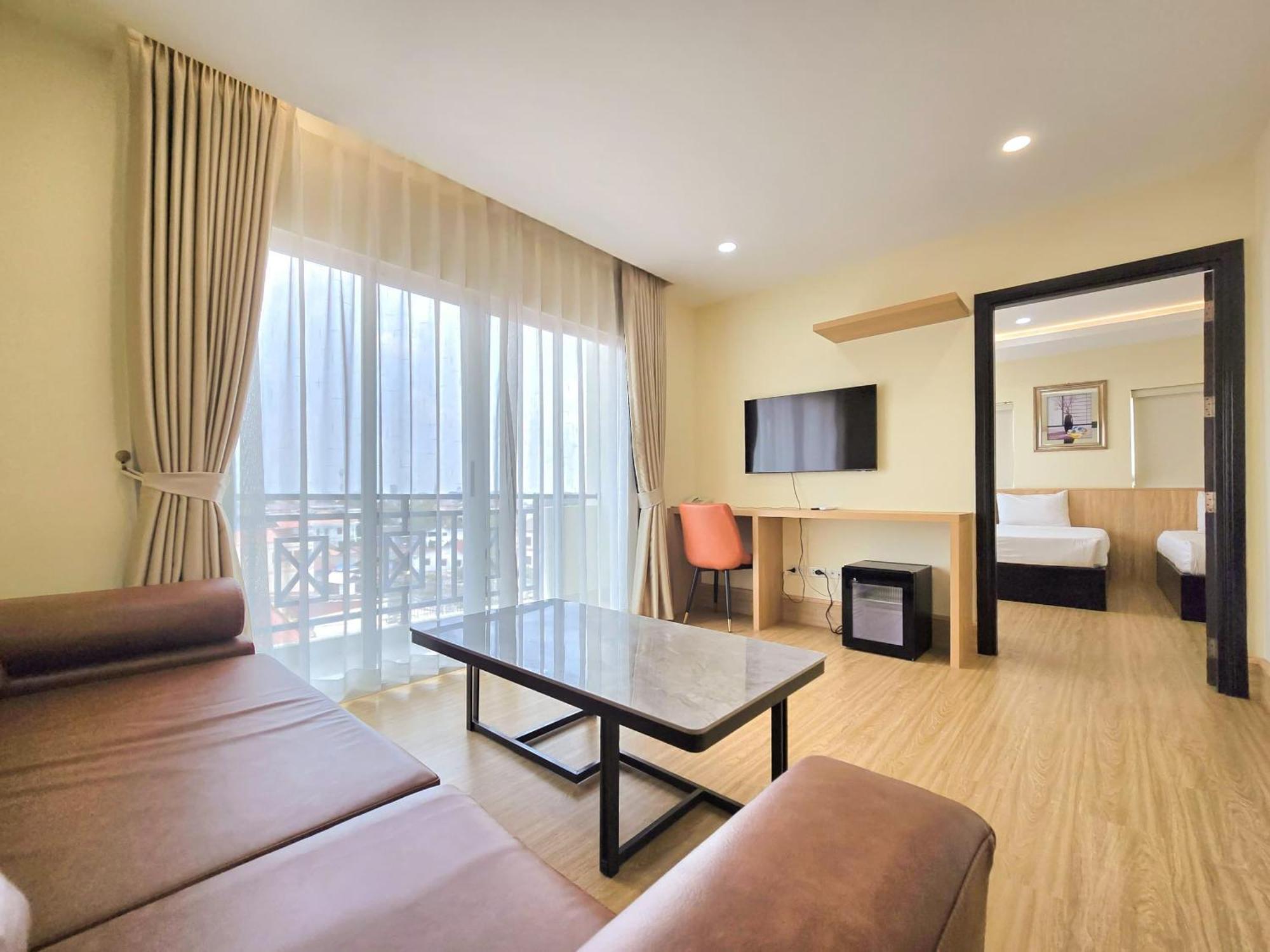 Douangchan Plaza Hotel Vientiane Exteriör bild