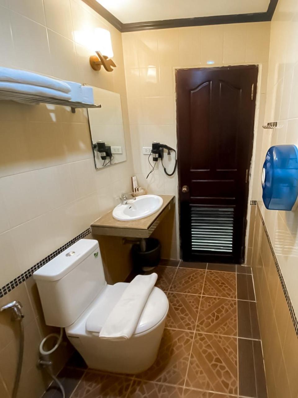 Douangchan Plaza Hotel Vientiane Exteriör bild