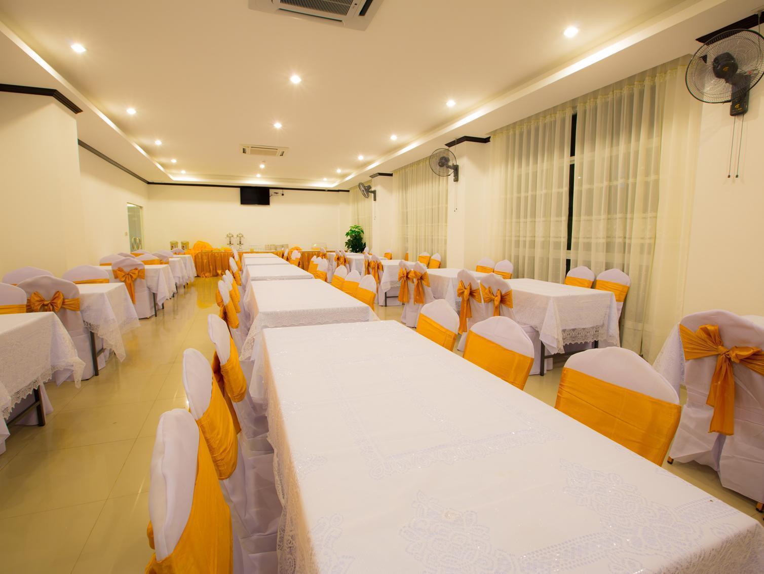 Douangchan Plaza Hotel Vientiane Exteriör bild
