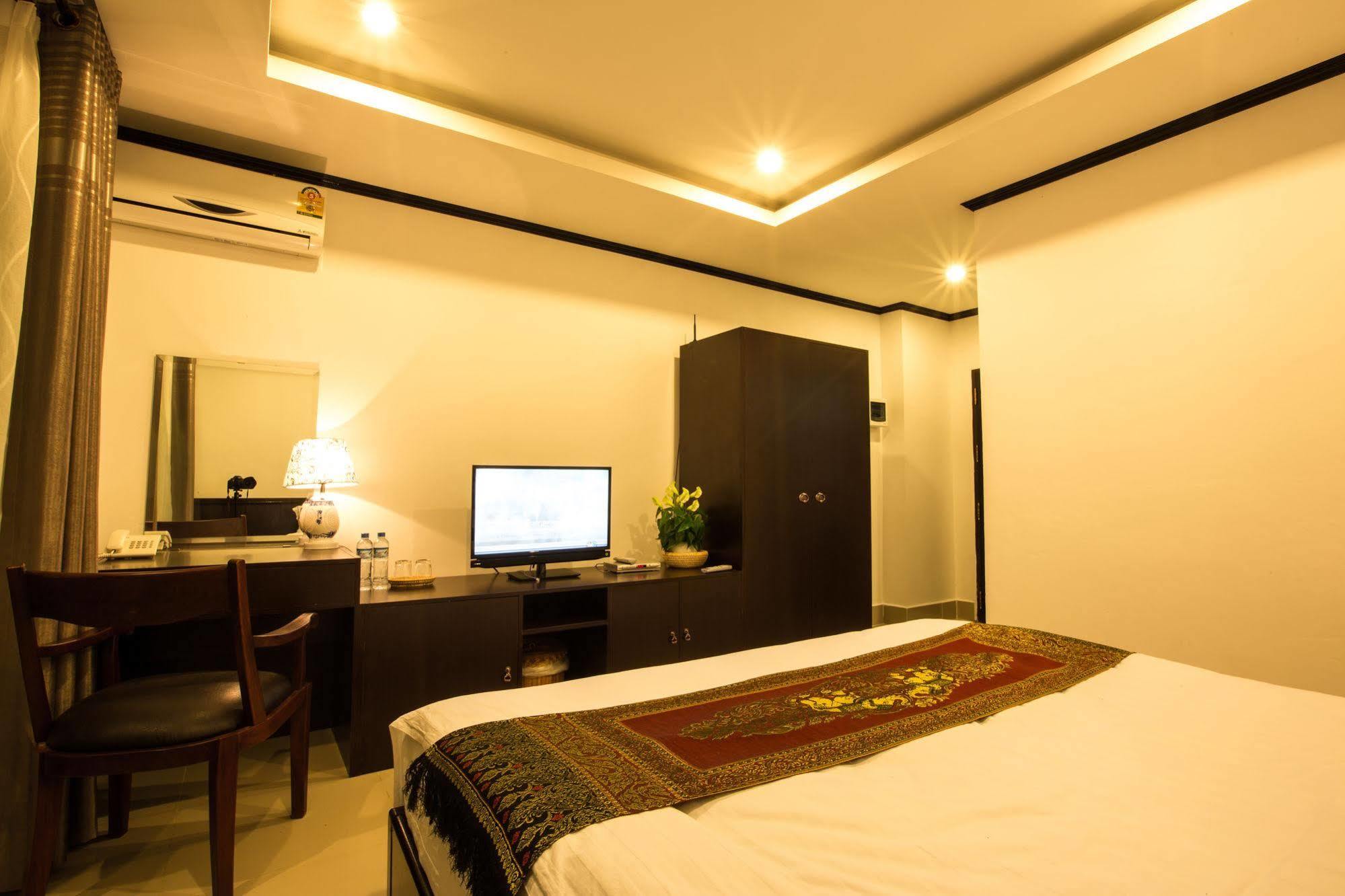 Douangchan Plaza Hotel Vientiane Exteriör bild